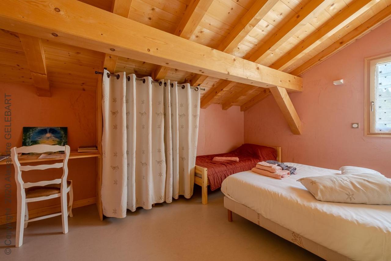 Chalet Aux 3 Biches Mieussy エクステリア 写真